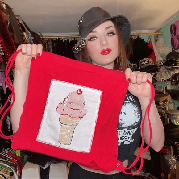 Early 2000s Ice cream backpack - Picture 7 of 11